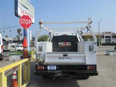 2022 Ford F-250 Utility Truck   - Photo 3 - La Puente, CA 91744