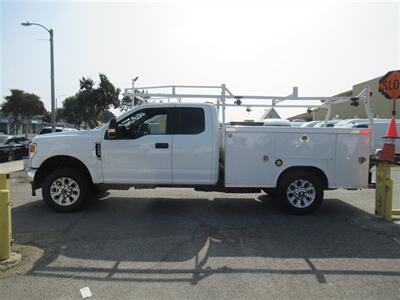 2022 Ford F-250 Utility Truck   - Photo 4 - La Puente, CA 91744