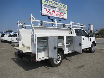 2022 Ford F-250 Utility Truck   - Photo 9 - La Puente, CA 91744
