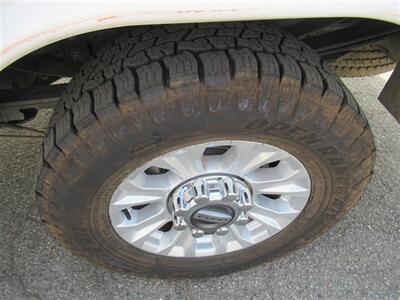 2022 Ford F-250 Utility Truck   - Photo 26 - La Puente, CA 91744