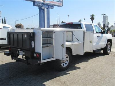 2018 Chevrolet Silverado 3500 Utility Truck   - Photo 10 - La Puente, CA 91744