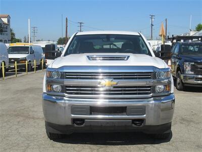 2018 Chevrolet Silverado 3500 Utility Truck   - Photo 5 - La Puente, CA 91744