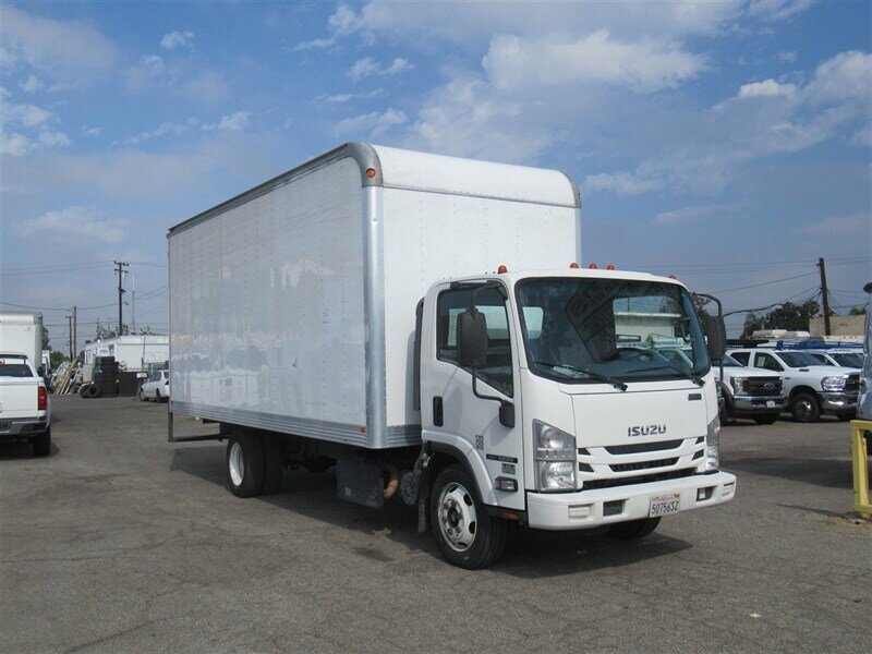 2019 Isuzu NRR Box Truck  20 Ft