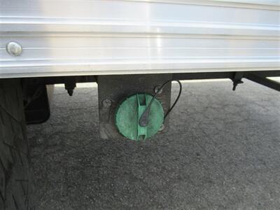 2019 Isuzu NRR Box Truck  20 Ft - Photo 27 - La Puente, CA 91744