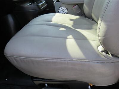 2014 Chevrolet Express 2500 Cargo Van   - Photo 34 - La Puente, CA 91744