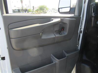 2014 Chevrolet Express 2500 Cargo Van   - Photo 22 - La Puente, CA 91744
