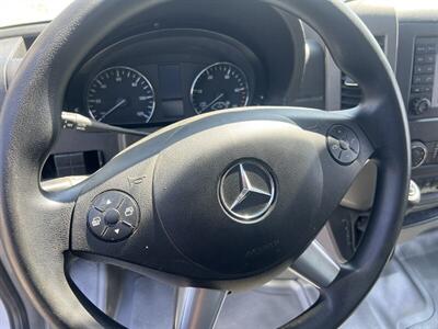 2015 Mercedes-Benz Sprinter 2500 Crew Cargo Van  High Roof 170 WB - Photo 15 - La Puente, CA 91744