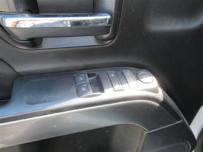 2018 Chevrolet Silverado 2500 Utility Truck   - Photo 12 - La Puente, CA 91744