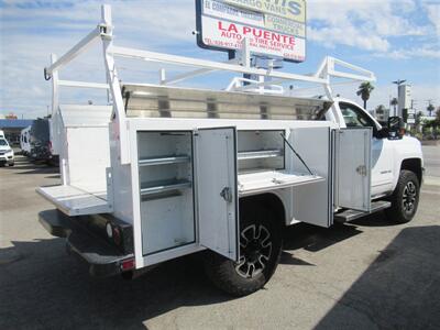 2018 Chevrolet Silverado 2500 Utility Truck   - Photo 10 - La Puente, CA 91744