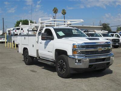 2018 Chevrolet Silverado 2500 Utility Truck   - Photo 1 - La Puente, CA 91744