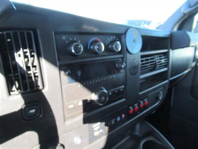 2014 Chevrolet Express 2500 Cargo Van   - Photo 18 - La Puente, CA 91744