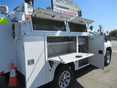 2015 Chevrolet Silverado 3500 Utility Truck   - Photo 13 - La Puente, CA 91744