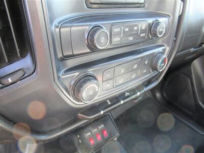 2015 Chevrolet Silverado 3500 Utility Truck   - Photo 31 - La Puente, CA 91744