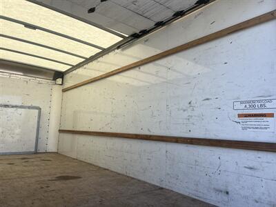 2022 Ford E-350 Box Truck  16 Ft - Photo 15 - La Puente, CA 91744