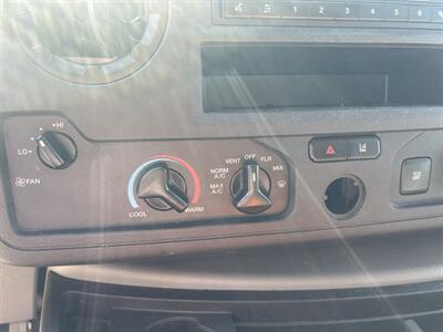 2022 Ford E-350 Box Truck  16 Ft - Photo 20 - La Puente, CA 91744