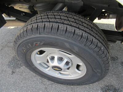 2021 Chevrolet Silverado 2500 Utility Truck   - Photo 31 - La Puente, CA 91744