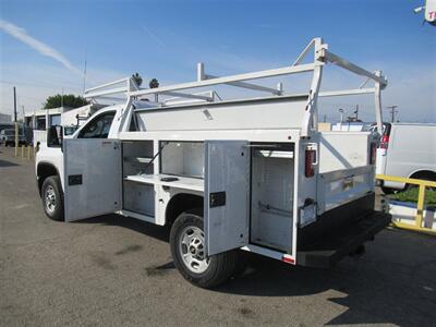 2021 Chevrolet Silverado 2500 Utility Truck   - Photo 8 - La Puente, CA 91744