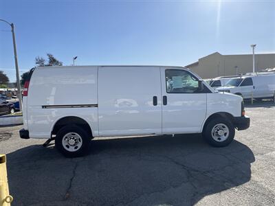 2011 Chevrolet Express 2500 Cargo Van   - Photo 4 - La Puente, CA 91744