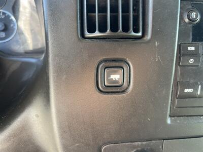 2011 Chevrolet Express 2500 Cargo Van   - Photo 17 - La Puente, CA 91744
