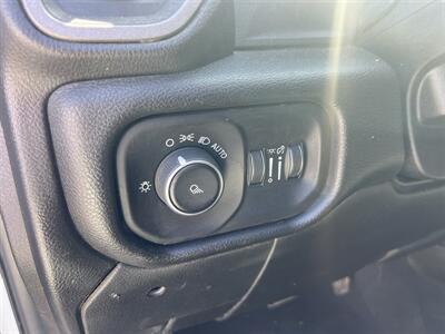 2019 RAM 2500 Tradesman   - Photo 16 - La Puente, CA 91744