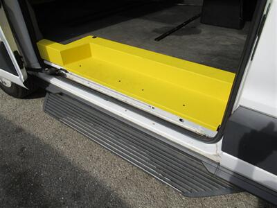 2018 Ford Transit 150 Wheelchair Van  Medium Roof 130 WB - Photo 19 - La Puente, CA 91744