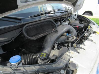 2018 Ford Transit 150 Wheelchair Van  Medium Roof 130 WB - Photo 34 - La Puente, CA 91744