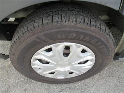 2018 Ford Transit 150 Wheelchair Van  Medium Roof 130 WB - Photo 35 - La Puente, CA 91744