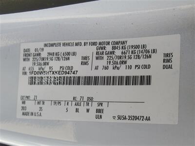 2019 Ford F-550 Super Duty Chassis XL Crew Cab 179 4WD   - Photo 7 - La Puente, CA 91744