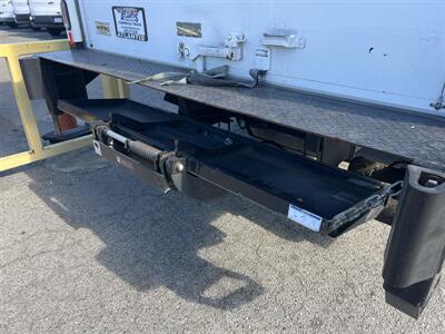 2019 Ford E450 Box Truck  16 Ft - Photo 9 - La Puente, CA 91744