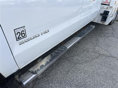 2019 Chevrolet Silverado 3500HD Contractor Body  10 Ft - Photo 20 - La Puente, CA 91744