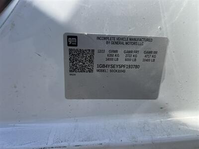2023 Chevrolet Silverado 3500 Crew Cab Diesel 4X4 Utility Truck   - Photo 12 - La Puente, CA 91744