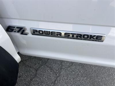 2020 Ford F-550 Super Duty XL 4WD Crew Cab 179 WB DRW  Contractor 12 FT - Photo 21 - La Puente, CA 91744