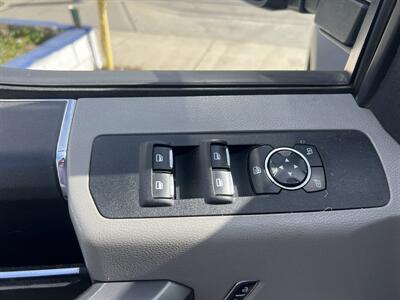 2020 Ford F-550 Super Duty XL 4WD Crew Cab 179 WB DRW  Contractor 12 FT - Photo 15 - La Puente, CA 91744