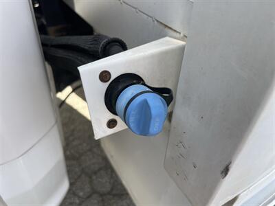 2020 Ford F-550 Super Duty XL 4WD Crew Cab 179 WB DRW  Contractor 12 FT - Photo 24 - La Puente, CA 91744
