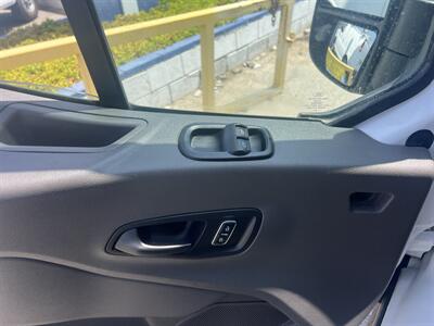 2022 Ford Transit 250 Reefer Cargo Van  High Roof 148 WB Extended Extended - Photo 30 - La Puente, CA 91744