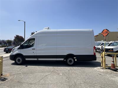 2022 Ford Transit 250 Reefer Cargo Van  High Roof 148 WB Extended Extended - Photo 4 - La Puente, CA 91744