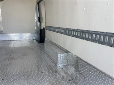 2022 Ford Transit 250 Reefer Cargo Van  High Roof 148 WB Extended Extended - Photo 18 - La Puente, CA 91744