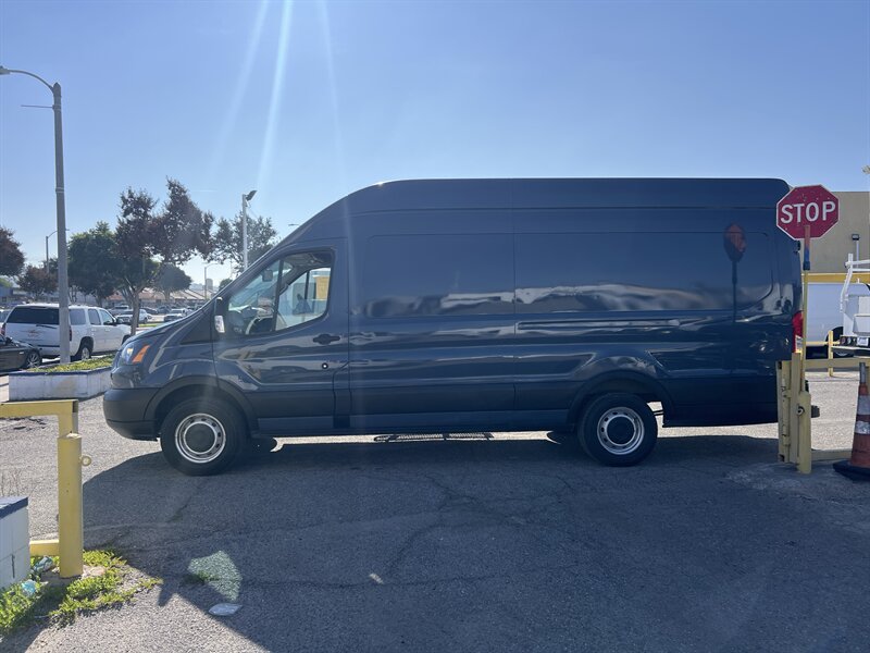 2019 Ford Transit Cargo Van photo 4