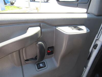 2017 Chevrolet Express 2500 Cargo Van   - Photo 16 - La Puente, CA 91744