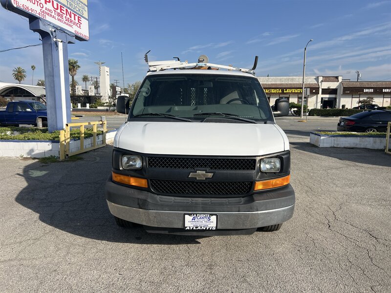 2014 Chevrolet Express 2500 Cargo Van photo 3