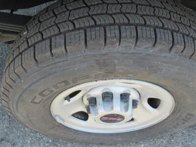 2022 GMC Savana 2500 Cargo Van   - Photo 31 - La Puente, CA 91744