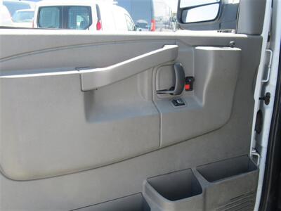 2022 GMC Savana 2500 Cargo Van   - Photo 17 - La Puente, CA 91744