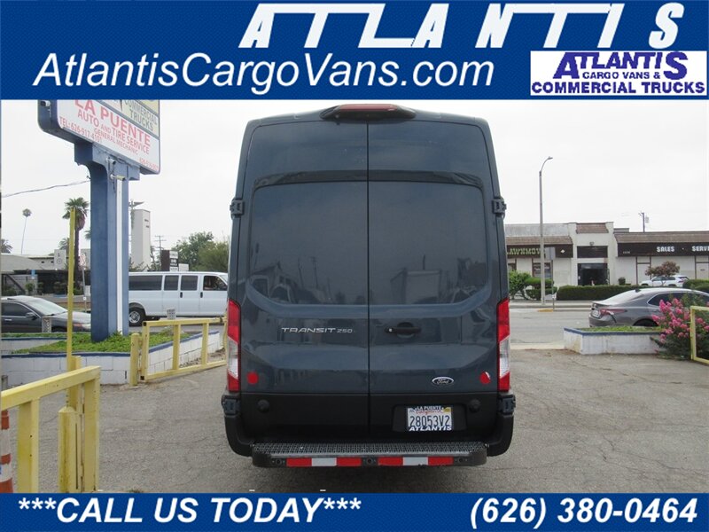 2019 Ford Transit Cargo Van photo 31