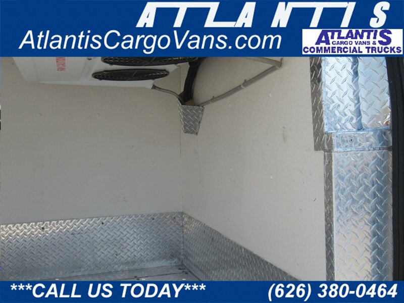 2019 Ford Transit Cargo Van photo 34