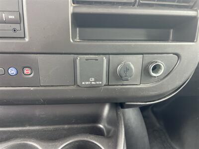 2022 GMC sava Box Truck  16 Ft - Photo 30 - La Puente, CA 91744