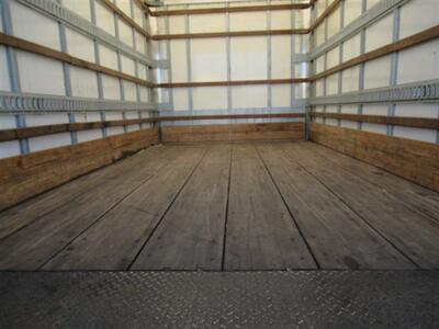 2019 HINO 155 Box Truck  16 Ft - Photo 10 - La Puente, CA 91744