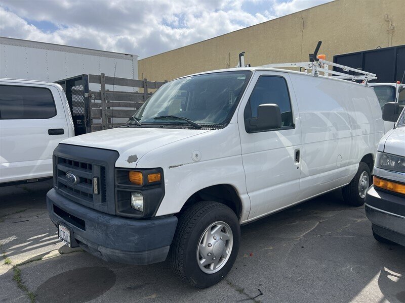 2013 Ford E-Series Econoline Van Commercial