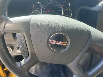 2022 GMC Savana 3500 Box Truck  16 Ft - Photo 17 - La Puente, CA 91744