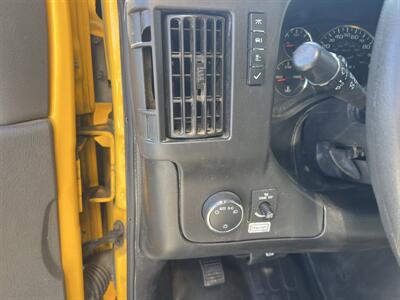 2022 GMC Savana 3500 Box Truck  16 Ft - Photo 19 - La Puente, CA 91744