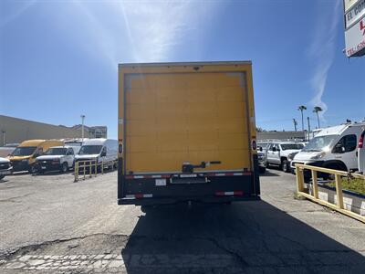2022 GMC Savana 3500 Box Truck  16 Ft - Photo 3 - La Puente, CA 91744